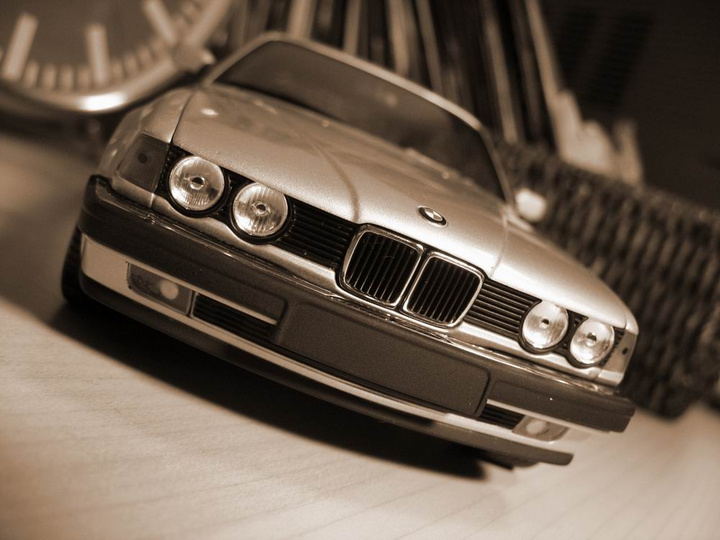 BMW730I