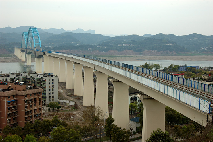 宜昌長江鐵路大橋