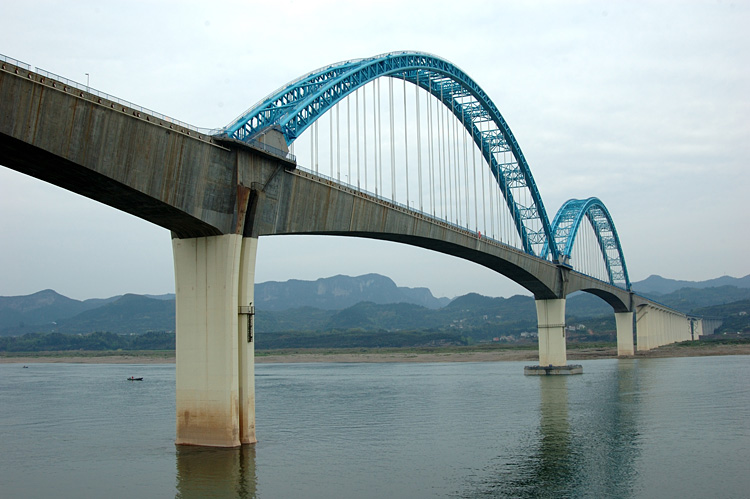 宜昌陡山坨长江大桥图片