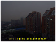 今天，京城地区白昼如夜晚，北京气象台发布雷电黄色预