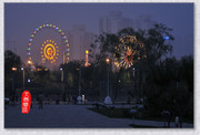 夜色下的北京奥运中心“嘉年华”