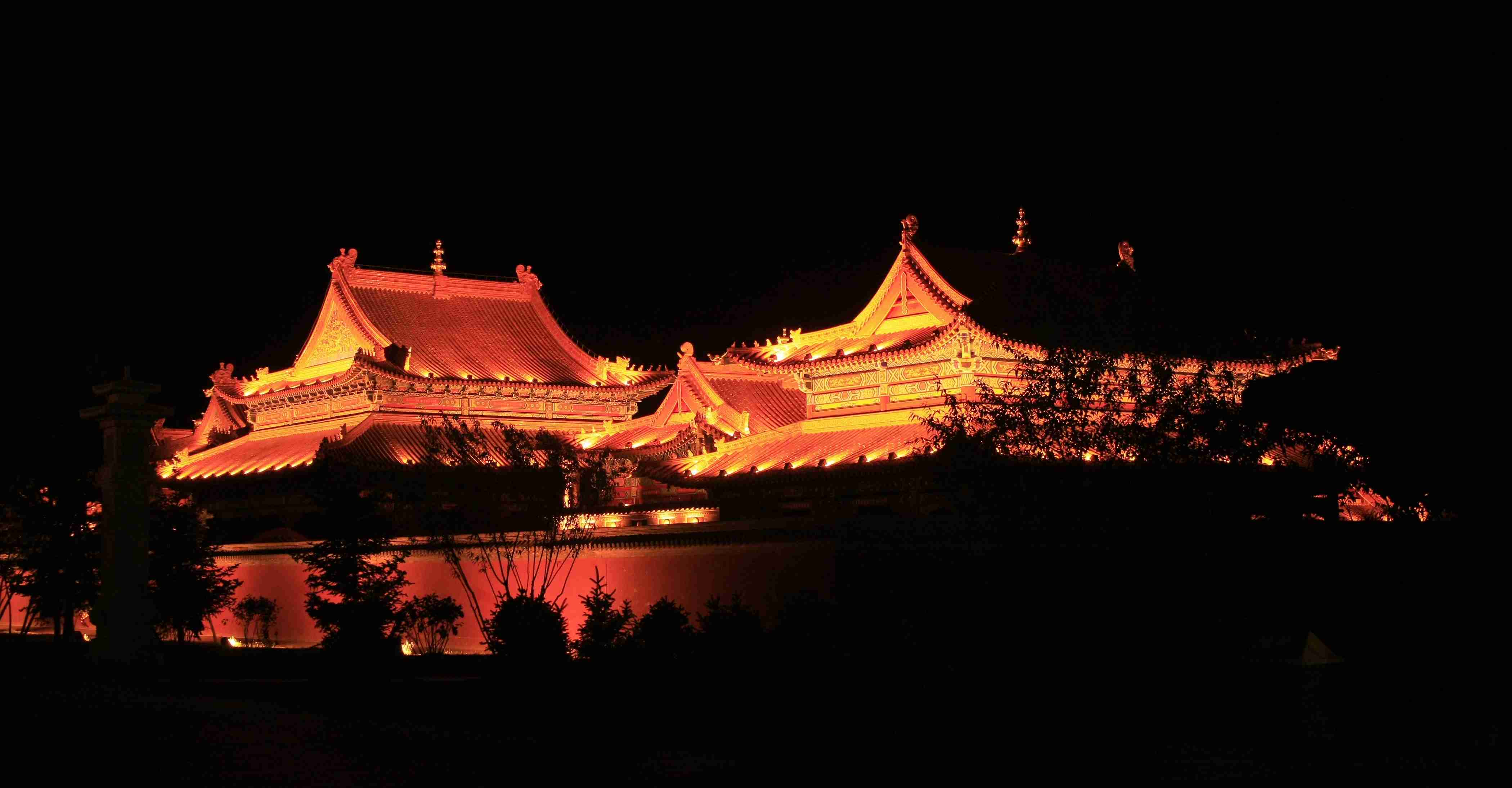 【红色主题--召庙(夜景)摄影图片】呼和浩特风光摄影_新大陆_太平洋电脑网摄影部落