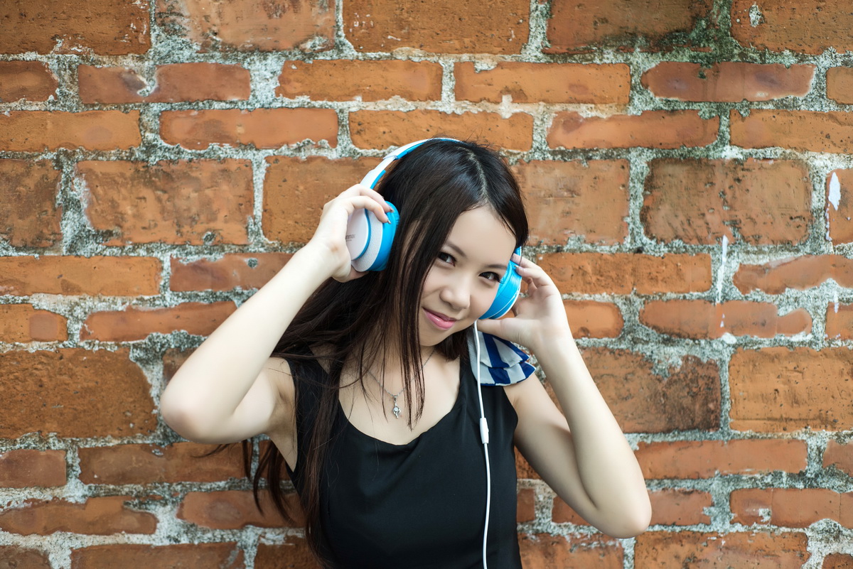 RB-S29 颈戴式蓝牙耳机 - 蓝牙耳机 - REMAX（中国）- 官方网站