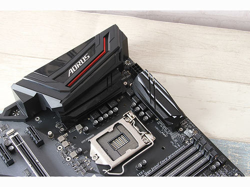 技嘉Z370 AORUS ULTRA GAMING