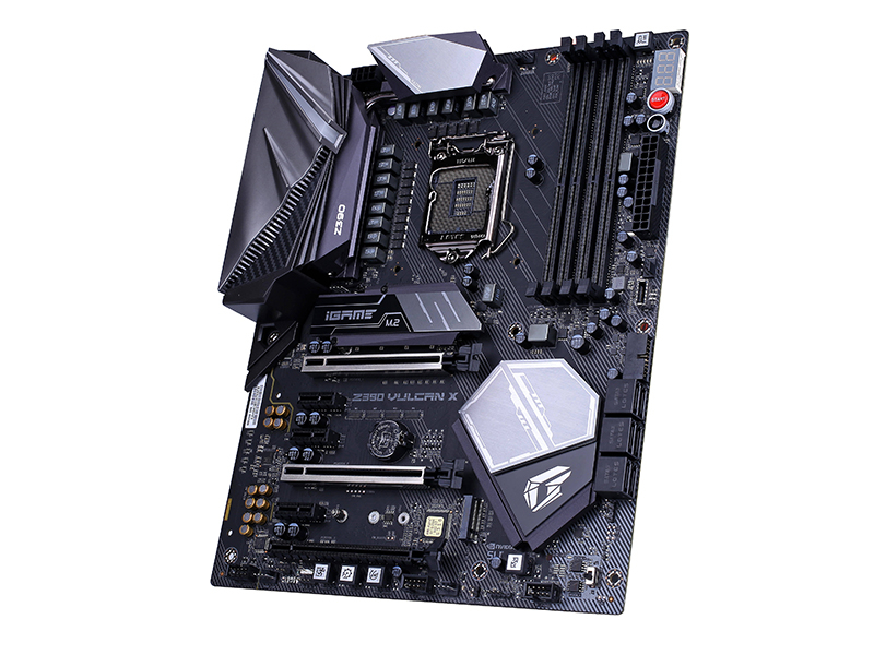 七彩虹iGame Z390 Vulcan X 正面