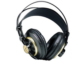 AKG K240M