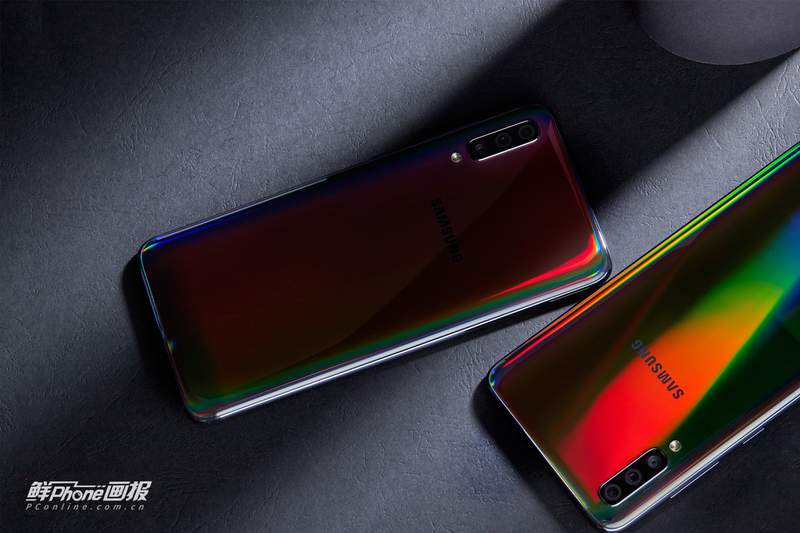 Galaxy A70ͼ