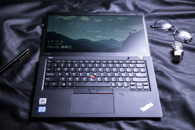 联想ThinkPad X390(酷睿i5-8265U/8GB/512GB)