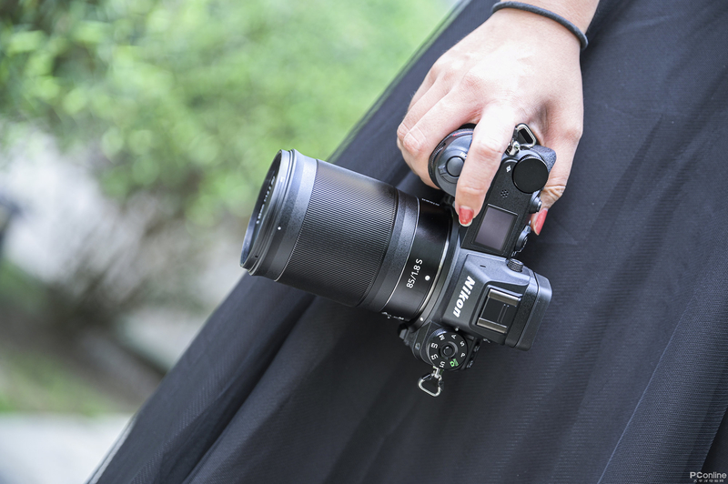 ῵˶Z 85mm f/1.8 Sͼ