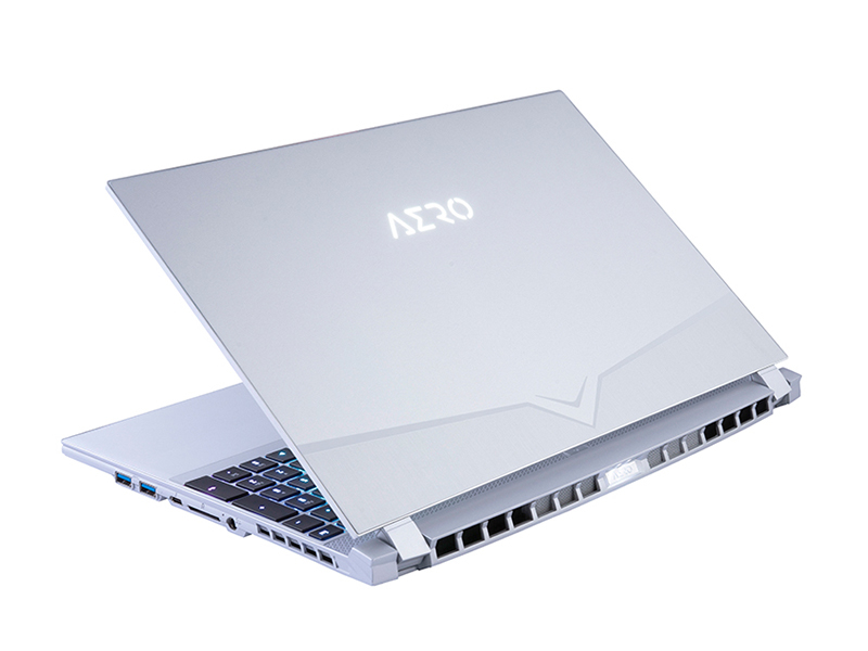 技嘉NewAERO 15S-YA(酷睿i9-9980HK/64GB/1TB/RTX2080)