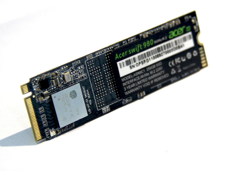 宏碁Swift980 SSD M.2 1T45度正面