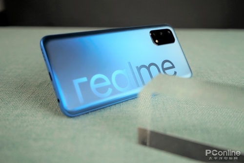 realme真我Q2 5G