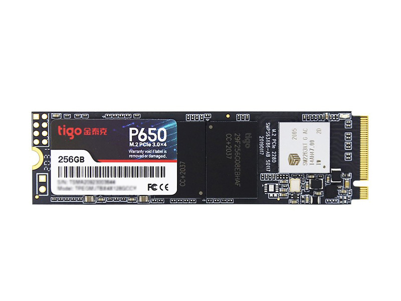 金泰克P650 256GB M.2 SSD 正面