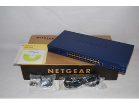 NETGEAR FS726T