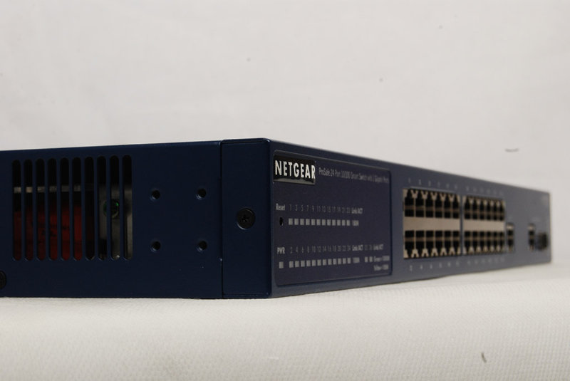 NETGEAR FS726Tͼ