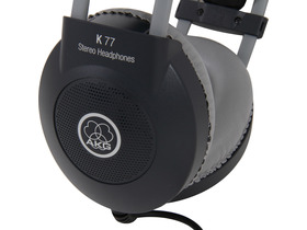 AKG K77