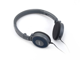 AKG K420