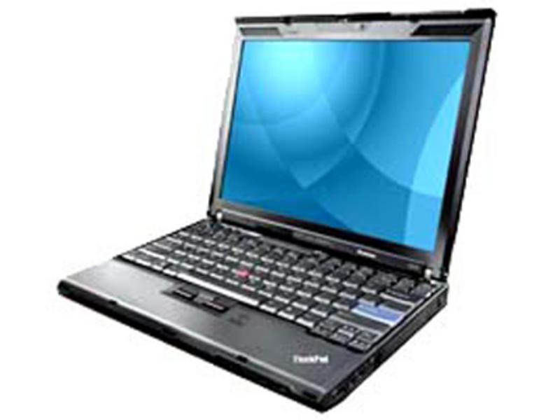 联想ThinkPad X200 7459GY4 背面斜视