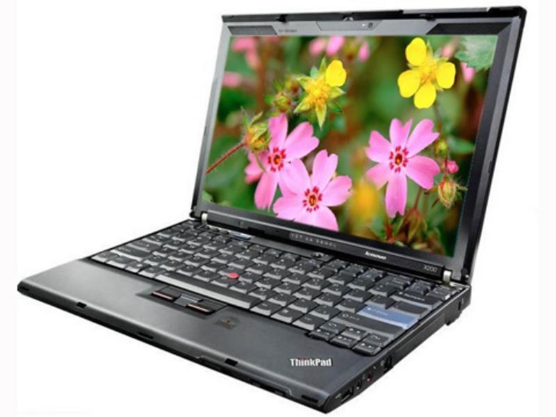 联想ThinkPad X200s C723/2G/160G/香港 背面斜视