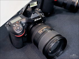 ῵D800E