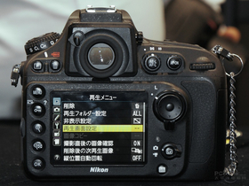 ῵D800