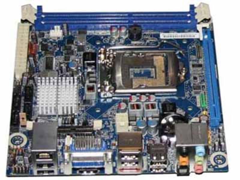 Intel Mini-ITX H57 正面
