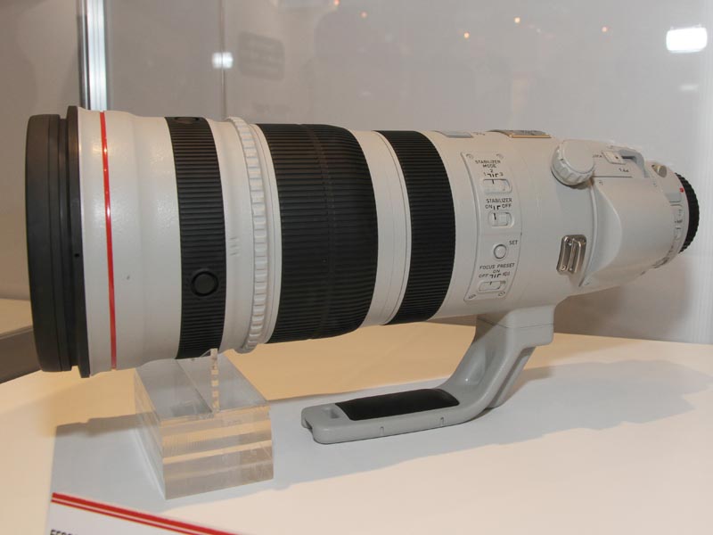 EF 200-400mm f/4L IS USM EXTENDER 1.4xͼ