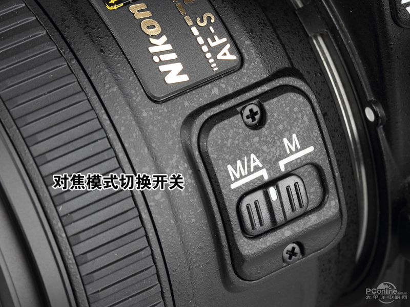 尼康AF-S 50mm f/1.8G机身局部