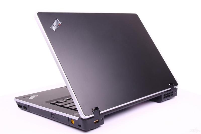 联想ThinkPad E40 0199A32 背面斜视