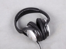 BOSE QC15