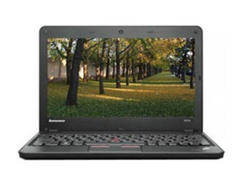 联想ThinkPad X121e 3051A15 前视