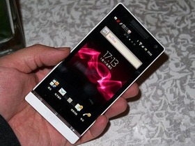 LT26i(Xperia S)