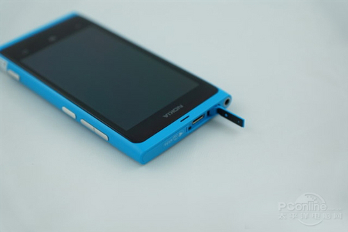 诺基亚Lumia 800