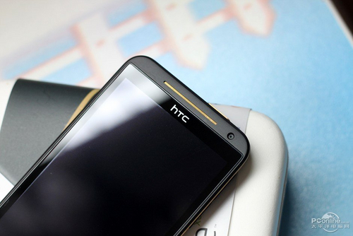 HTC One XC