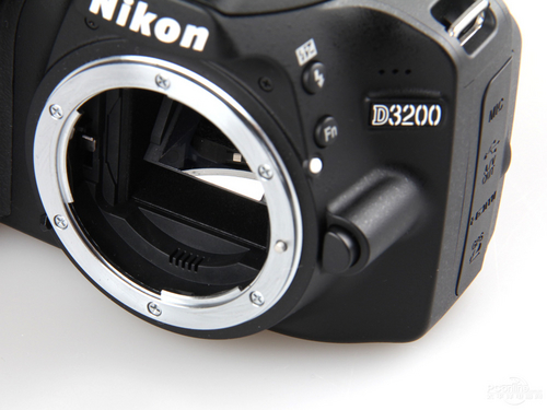 尼康D3200套机(18-105mm)镜头卡口