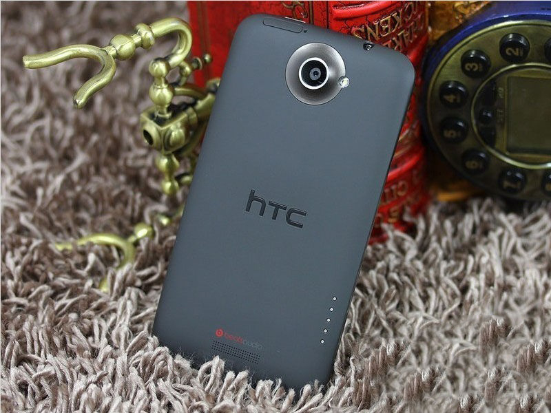 HTC One Xͼ