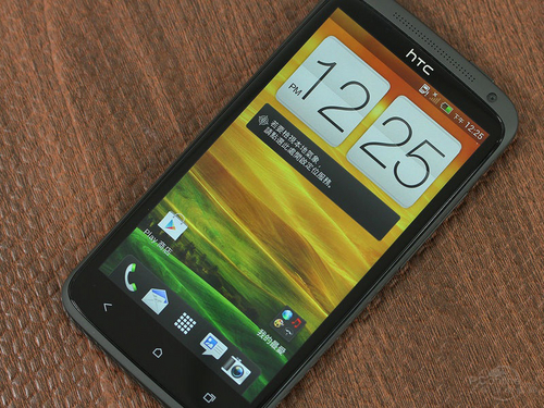 HTC One X/S720e