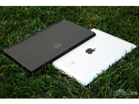 微软Surface RT(32G/Cover)黑对比Ipad 4
