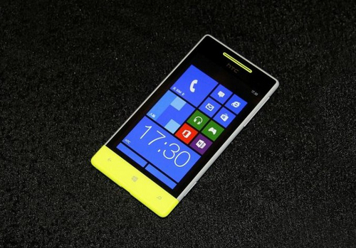 HTC 8S