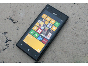 HTC 8X