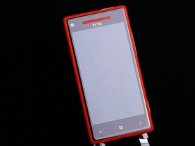 HTC 8X