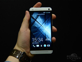 HTC OneŰ