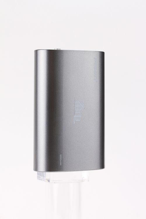 品胜备电(6600mAh)