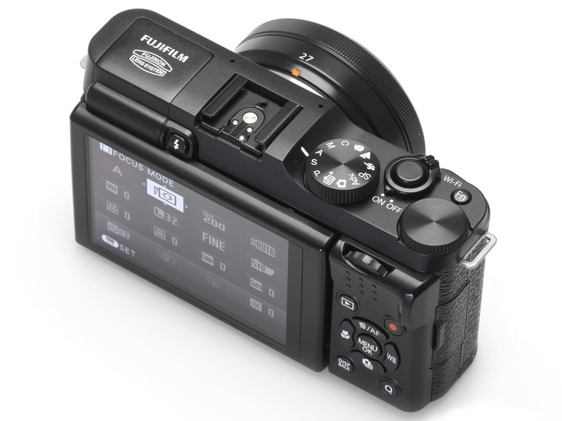 富士XM1双头套机(16-50mm,50-230mm)屏幕