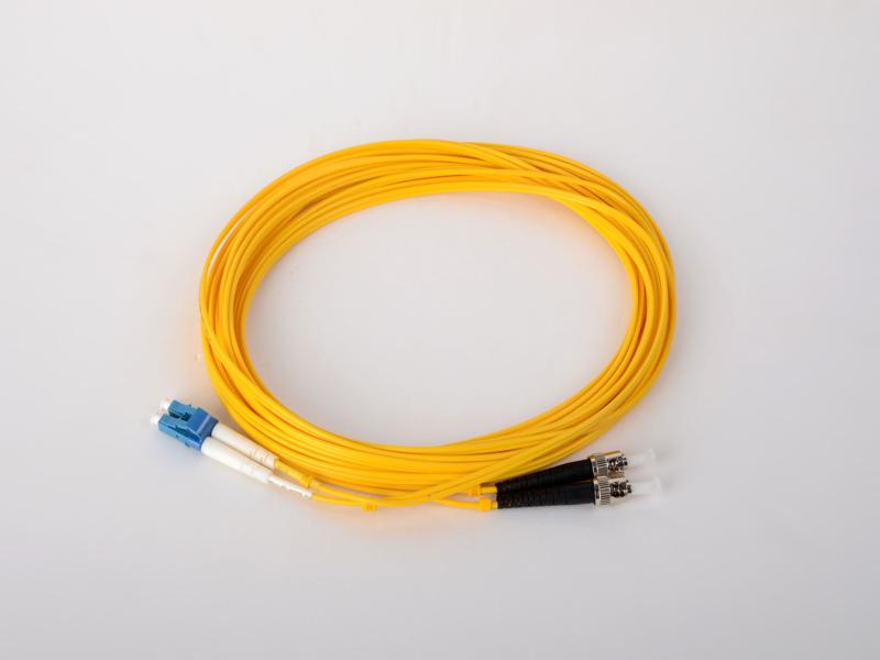 百通 ST-LC5米单模双芯光纤跳线（BT831001C-5）图片