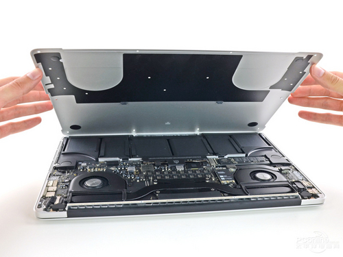 苹果MacBook Pro 15 Retina(MGXA2CH/A)