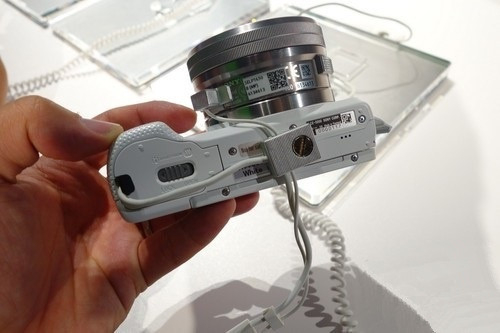 索尼a6000双头套机(配16-50mm,50mm镜头)