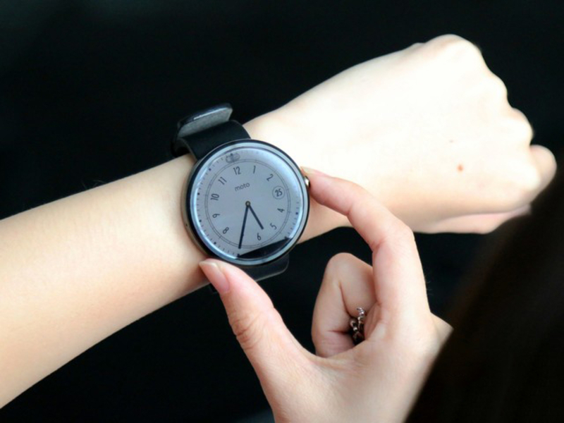 Moto 360ֱͼ