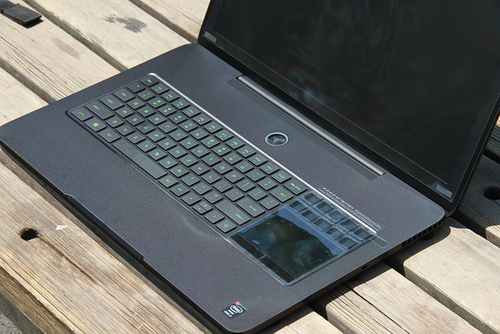 雷蛇Razer Blade Pro 17 2014版(256GB)