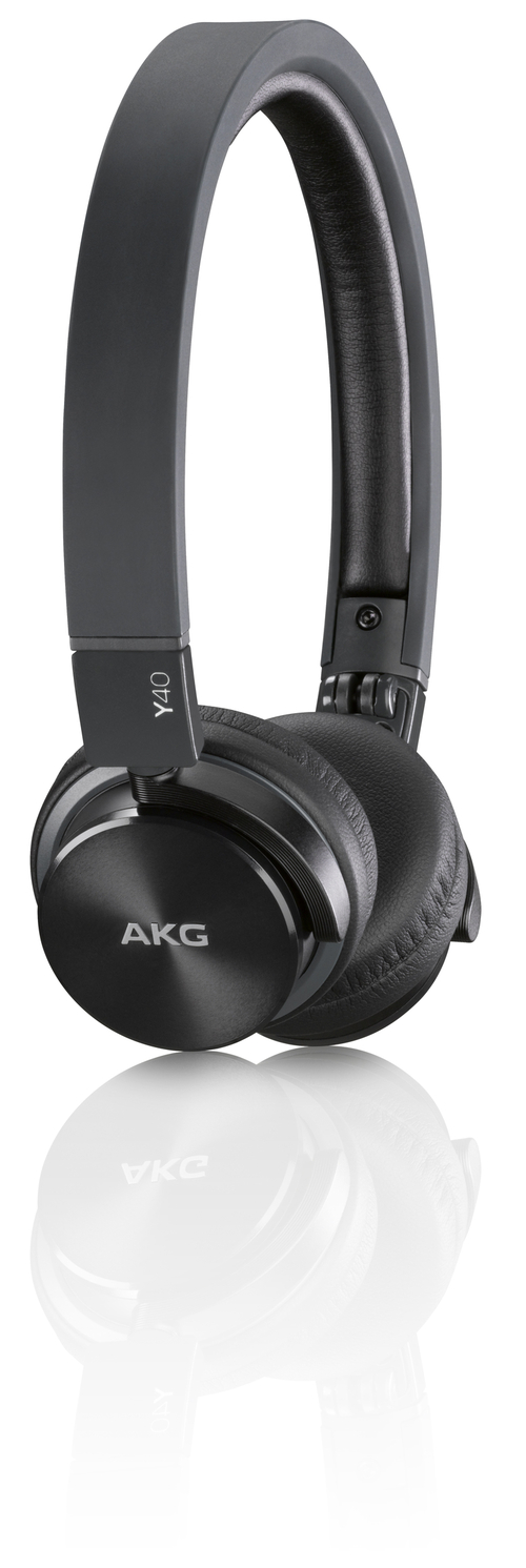 AKG Y40